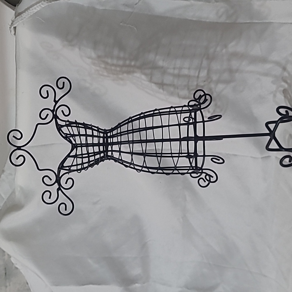 Wire Dress Form Jewelry Stand / Home Décor Jewelry Not Included